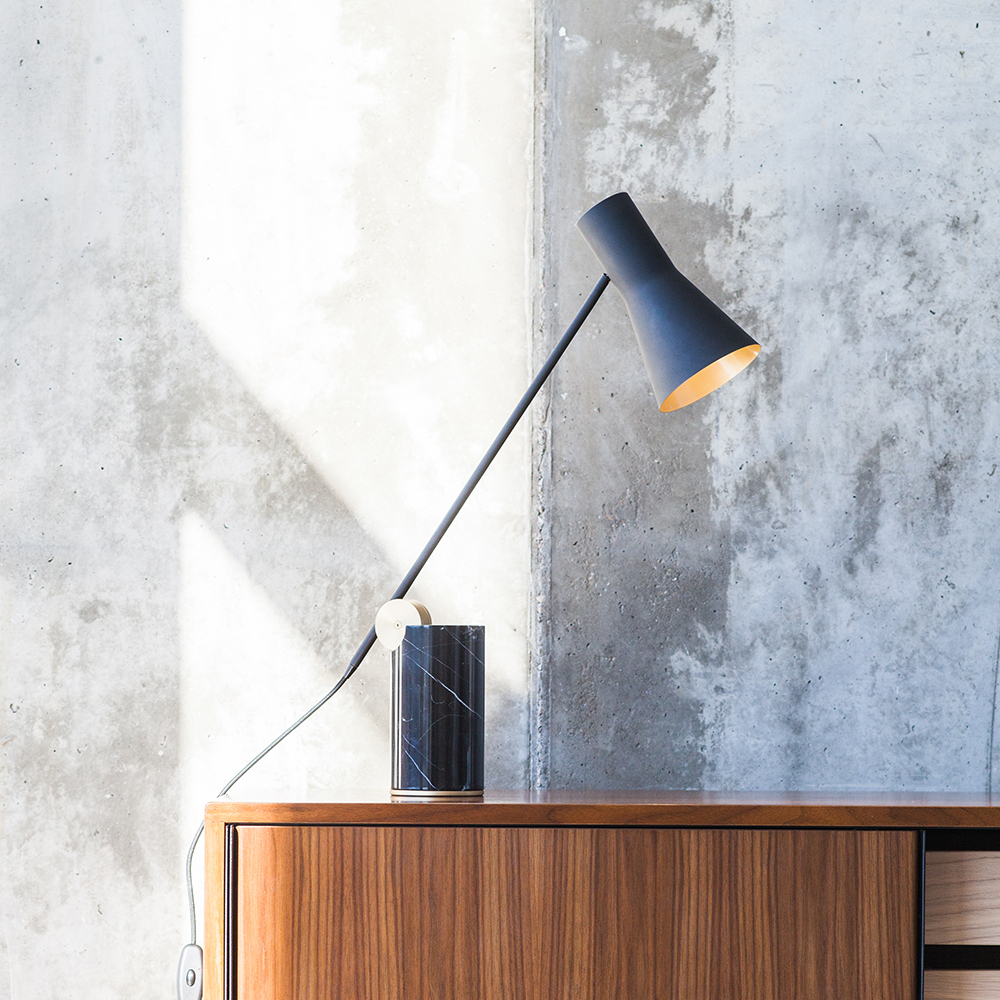 Allie Thématique Sur Lutz Du Conçue La À Cercle Poser Lampe jMpSLGVzqU
